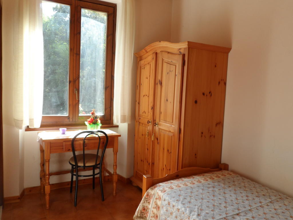 Mola Solis Hotel Civitella dʼAgliano Habitación foto